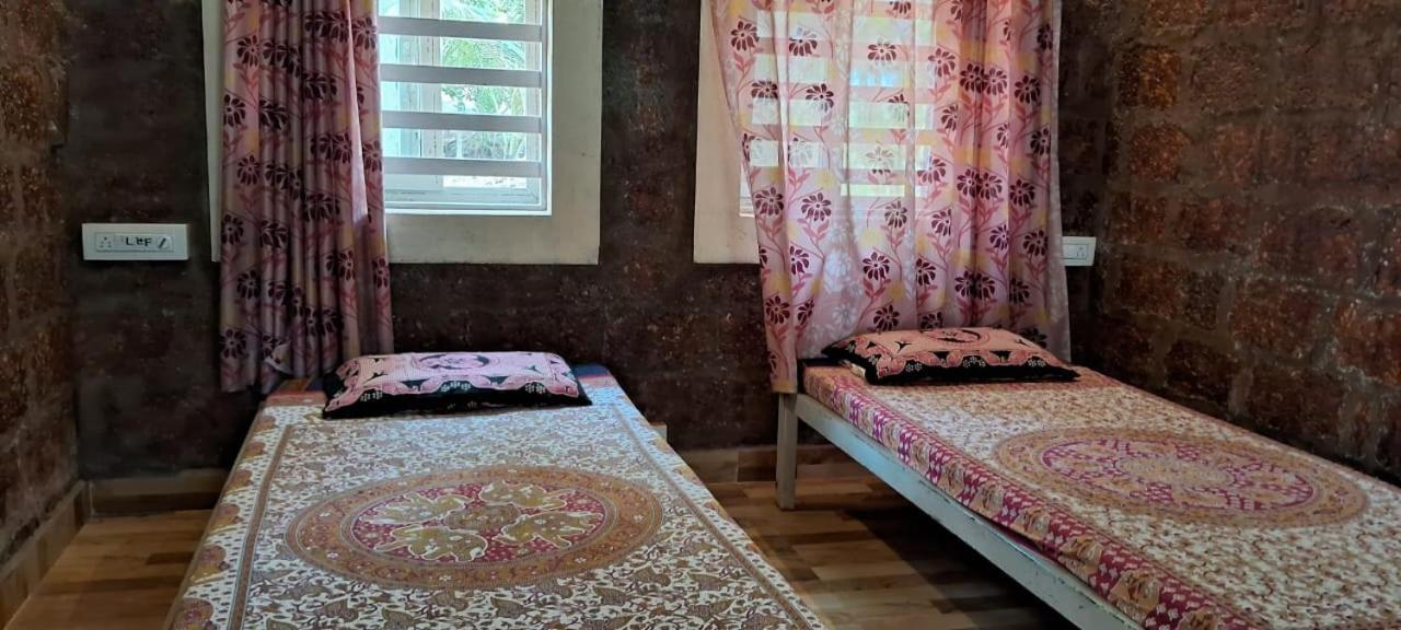 Riverstone Riverfront Stay Gokarna  Bilik gambar
