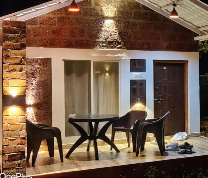 Riverstone Riverfront Stay Gokarna  Bilik gambar